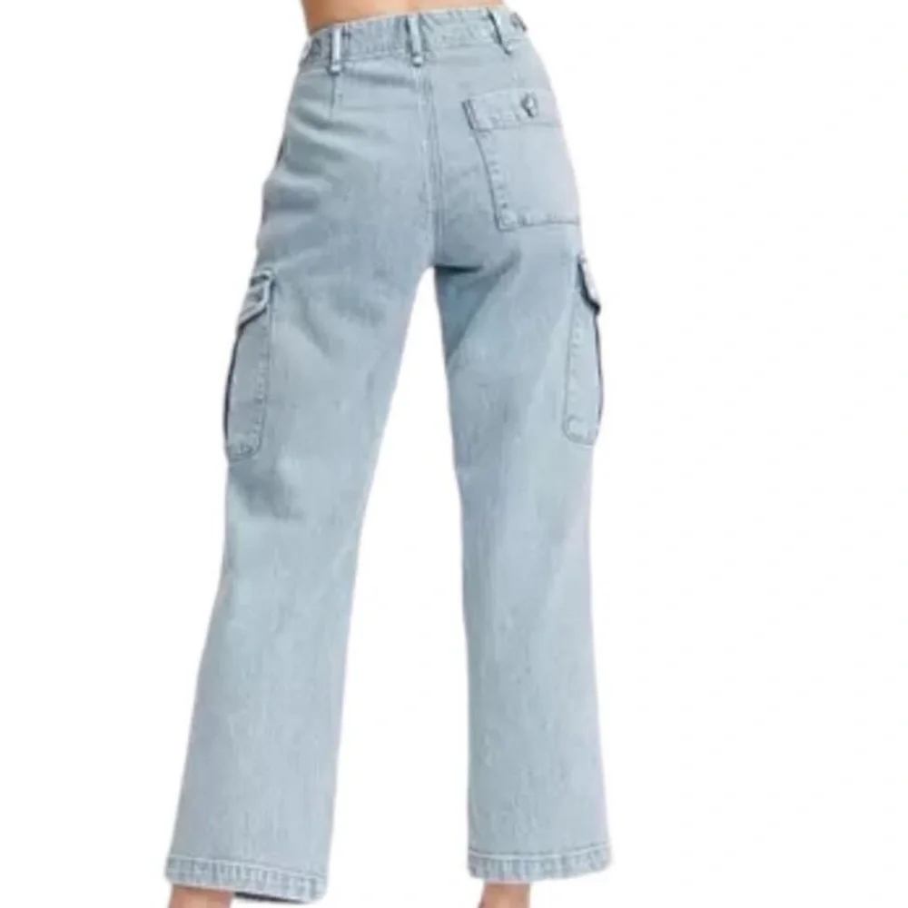 Rag & Bone Size 25 Icy Blue Light Wash High Rise Cargo Jeans Straight Leg